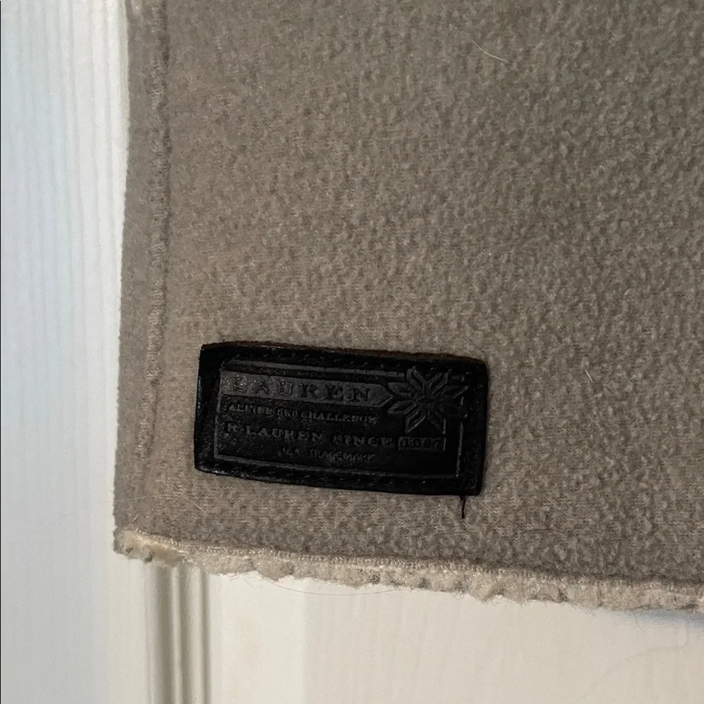 Ralph Lauren Tan  Fleece Vest Medium beautiful outerwear - Picture 3 of 7